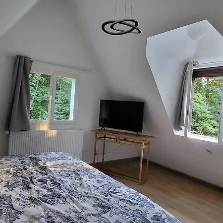1h De Paris Magnifique Maison 240m, Piscine Chauffee, Jardin 5500m Houlbec-Cocherel