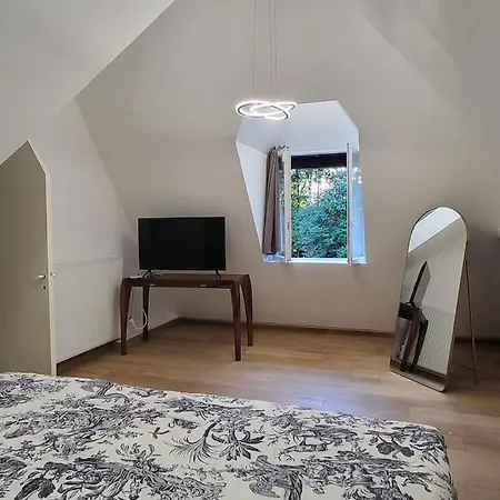 Villa 1h De Paris Magnifique Maison 240m, Piscine Chauffee, Jardin 5500m Houlbec-Cocherel