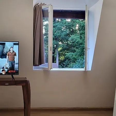 1h De Paris Magnifique Maison 240m, Piscine Chauffee, Jardin 5500m Houlbec-Cocherel