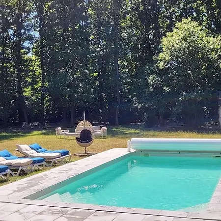 1h De Paris Magnifique Maison 240m, Piscine Chauffee, Jardin 5500m