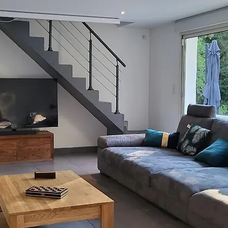 1h De Paris Magnifique Maison 240m, Piscine Chauffee, Jardin 5500m