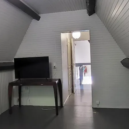 1h De Paris Magnifique Maison 240m, Piscine Chauffee, Jardin 5500m Houlbec-Cocherel