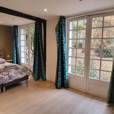 1h De Paris Magnifique Maison 240m, Piscine Chauffee, Jardin 5500m