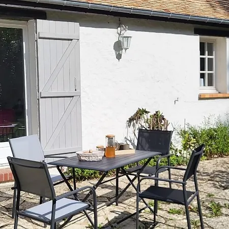 1h De Paris Magnifique Maison 240m, Piscine Chauffee, Jardin 5500m Houlbec-Cocherel